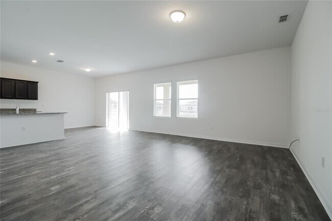 Foto del edificio - 417 Stillwater Ln