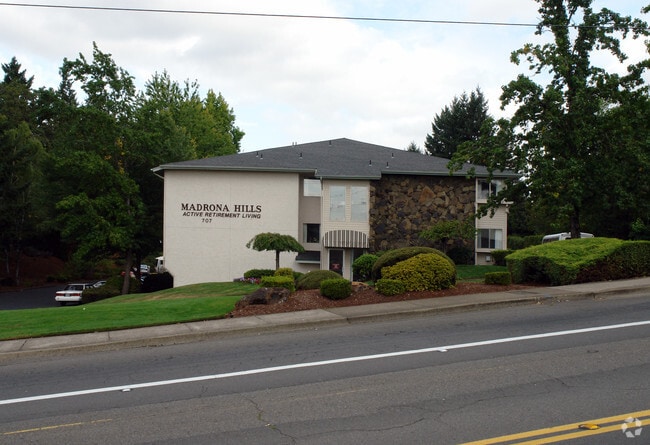 Building Photo - Solista Salem