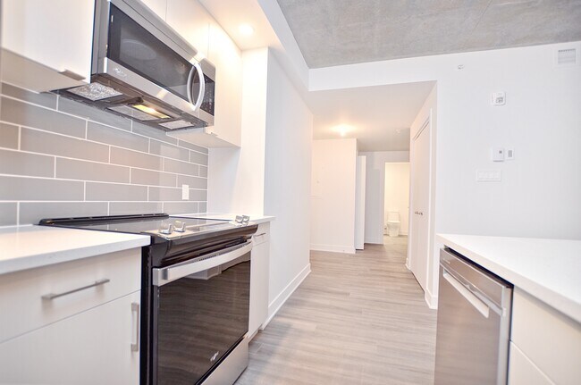 Photo du bâtiment - 1431 Av. de la Gare