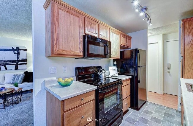 Building Photo - 12736 NE 116th Ln