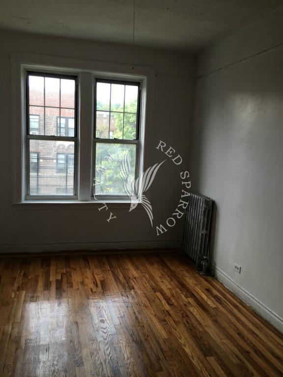 Building Photo - 25 Sickles St