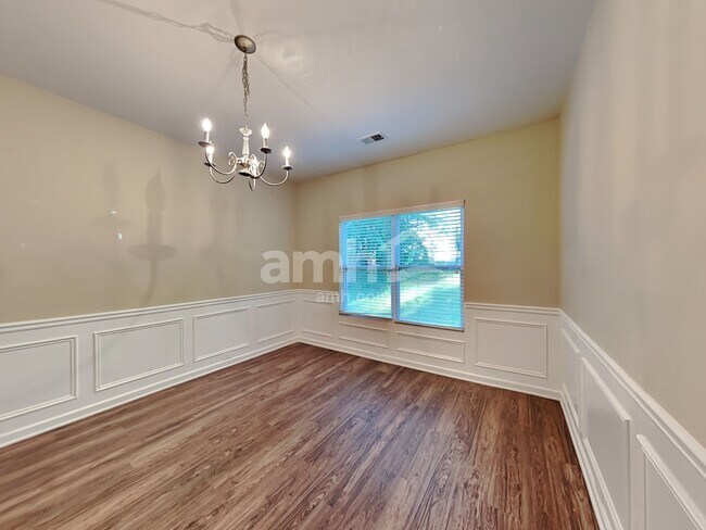 Building Photo - 3902 Rosebud Park Drive