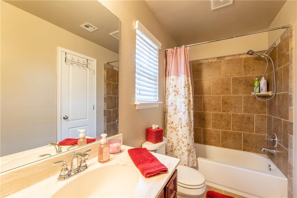 Photo - 11817 NW 131st St (Piedmont, OK)