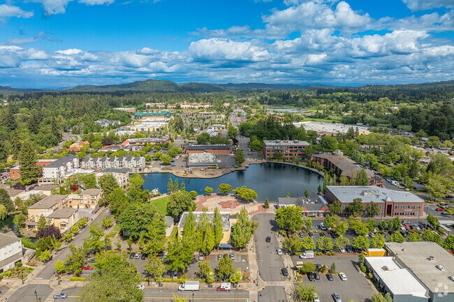 Tualatin is conveniently home to several large shopping and dining hubs.
