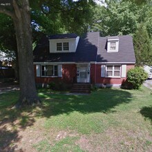 Building Photo - 328 Buntyn St