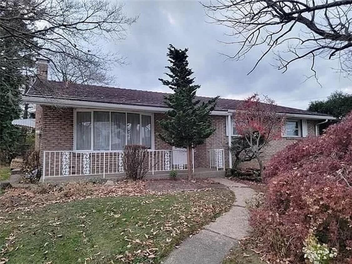 Primary Photo - 116 S Jerome St
