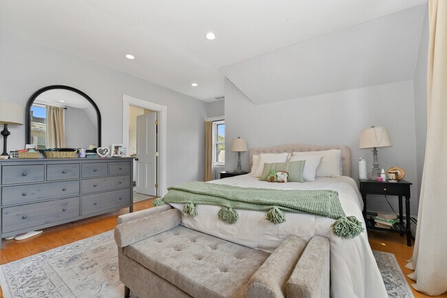 Foto del edificio - 1774 Beacon St