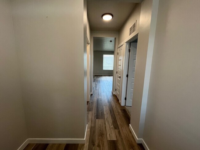 Foto del edificio - 1209 W Davenport St