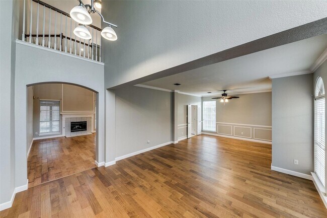 Foto del edificio - 4532 Crown Ridge Dr