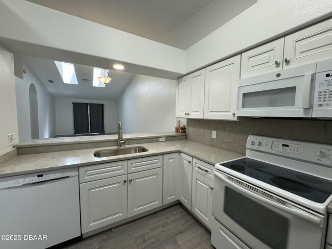 Building Photo - 3533 Forest Branch Dr
