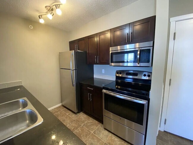 Photo du bâtiment - 3207 James Mowatt Trl SW