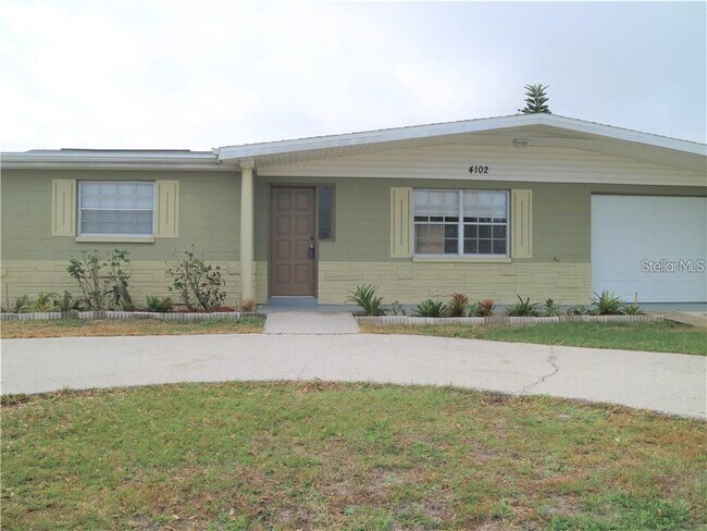 Foto del edificio - 4102 Darlington Rd