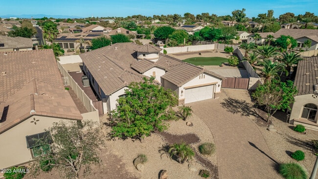 Building Photo - 14806 Luna Dr N