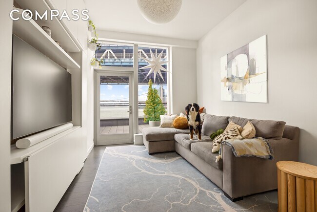 Building Photo - 252 South St