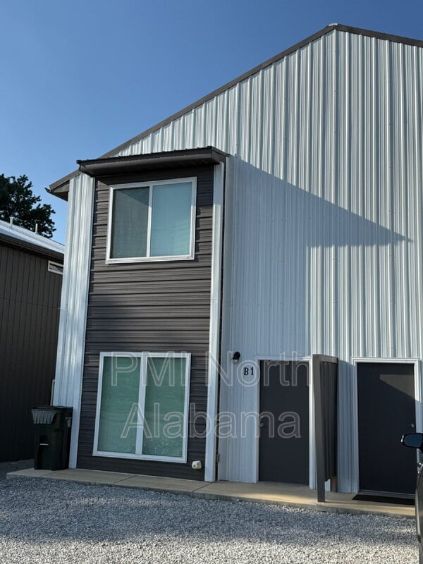 Building Photo - 401 Morring Rd