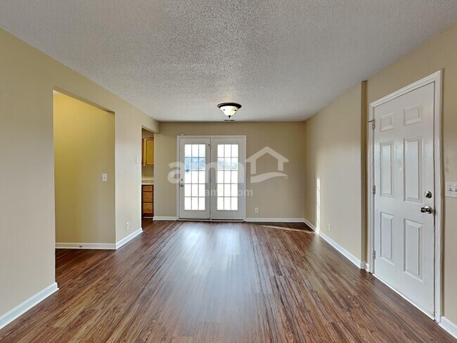 Foto del edificio - 2849 Elijah Dr