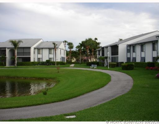 Building Photo - 1105 Green Pine Blvd