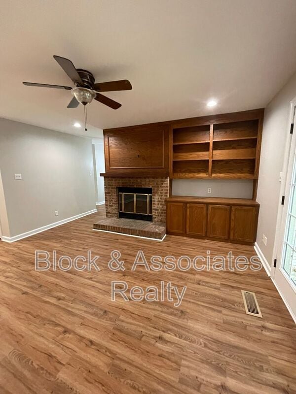 Building Photo - 928 Chatfield Dr