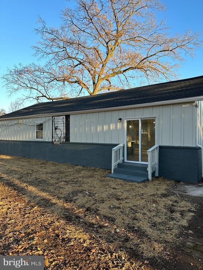 Building Photo - 4910 Seltzer Rd