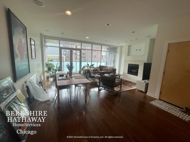 Foto del edificio - 1012 W Monroe Street