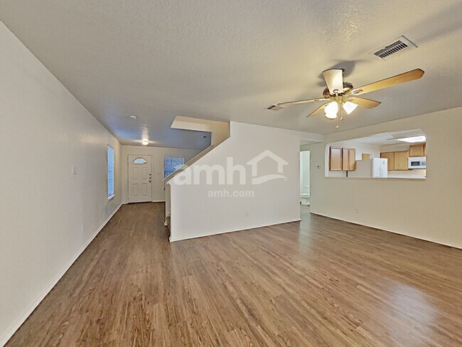 Foto del edificio - 1326 Hunt Crossing