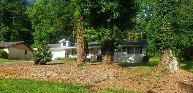 Foto del edificio - 421 Beaumont Dr SW
