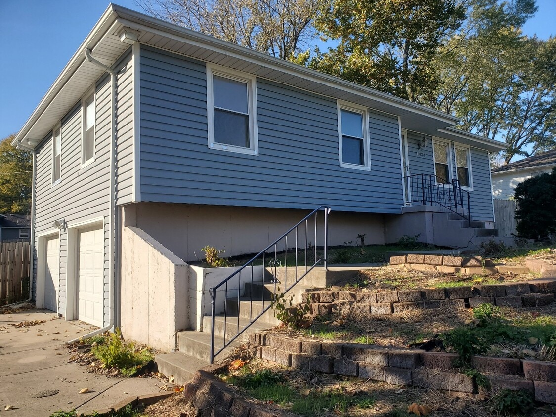 15502 Ann Ave, Belton, MO 64012 House Rental in Belton, MO