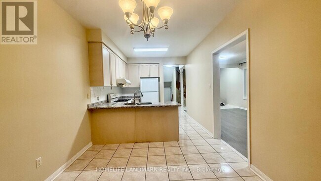 Photo du bâtiment - 25 Grover Hill Ave