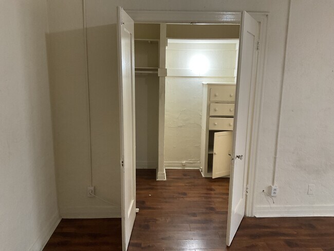 Foto del edificio - 3906 Beverly Blvd