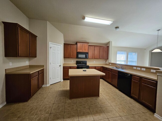 Building Photo - MOVE IN SPECIAL PRICING— Arlington: 4 BEDR...