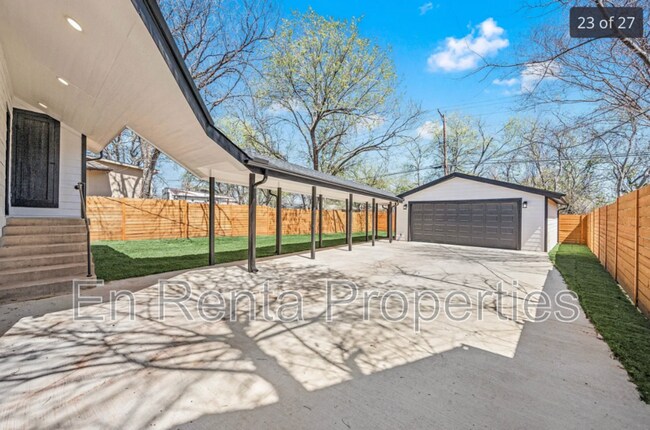 Foto del edificio - 3329 Hemphill St