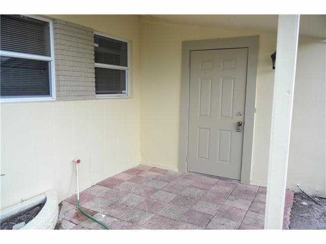 Building Photo - 441 NE 43rd St