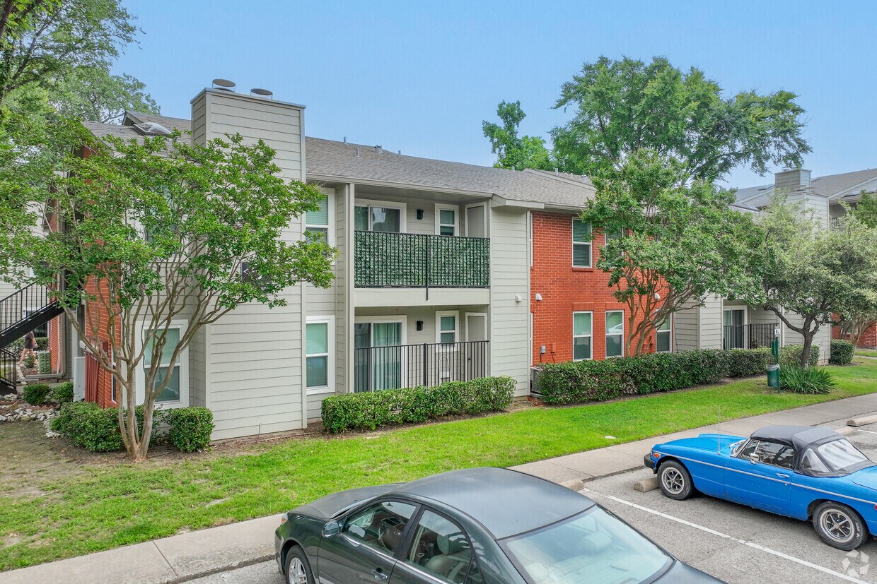 Foto principal - Skillman Bend Condominiums