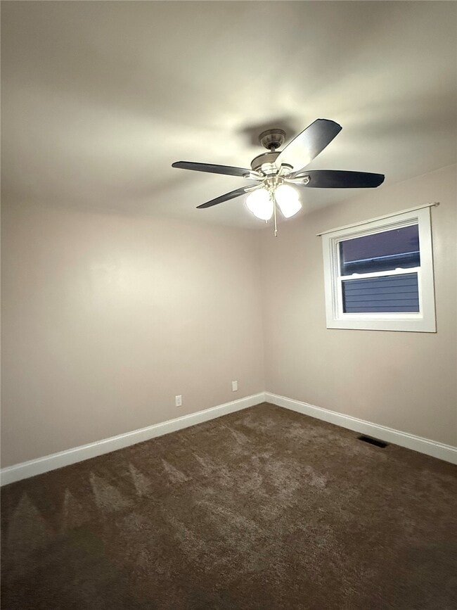 Building Photo - 919 Mulberry St