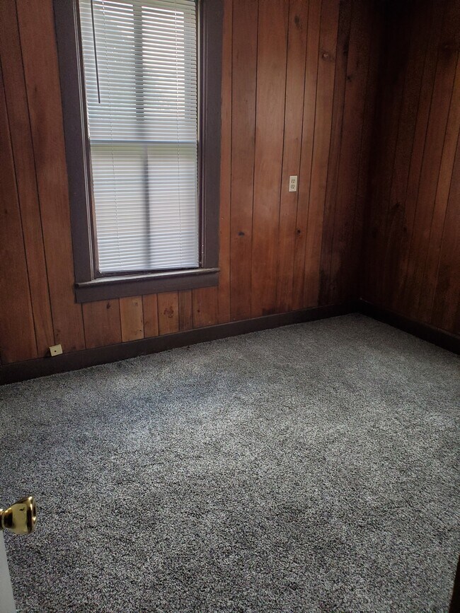 Bedroom Bedroom - 1118 1st Ave N