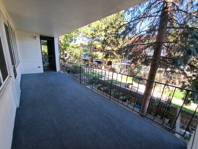 Foto del edificio - 10145 W 25th Ave