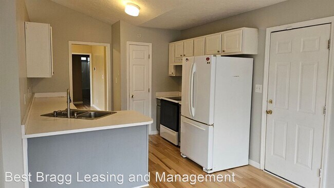 Building Photo - 3 br, 2 bath House - 107 Alexander Ct.