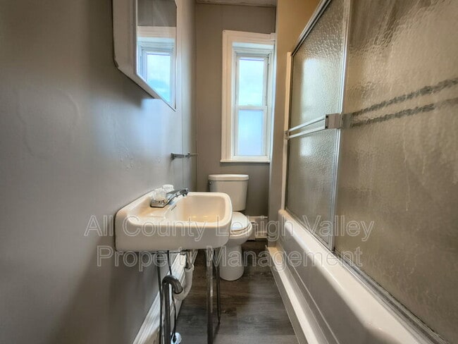 Foto del edificio - 417 N Ninth St