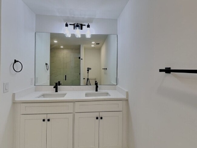 Foto del edificio - 220 Ne-31 Ter