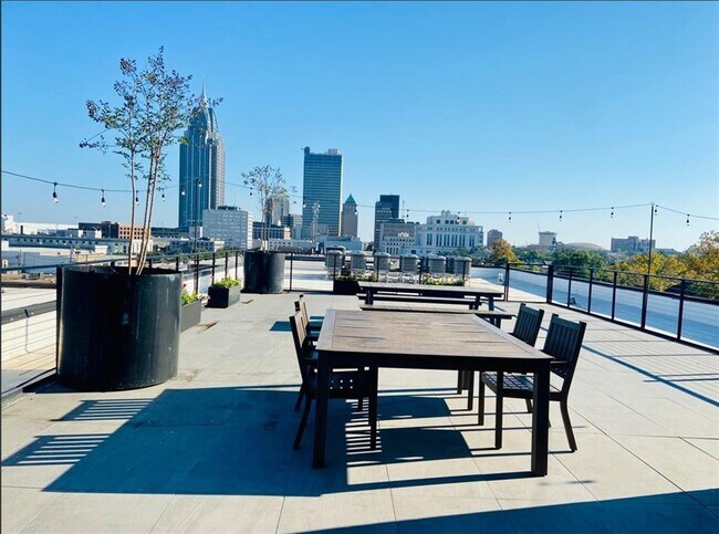 Foto del edificio - 350 St Joseph St