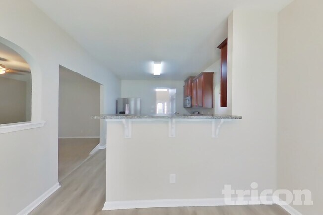 Foto del edificio - 7587 Poplar Falls St