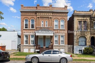 Building Photo - 3411 Cherokee St