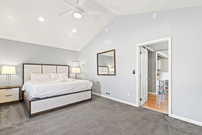 Foto del edificio - 5218 Beach Dr