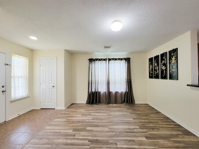 Foto del edificio - This is a cute 1 story 3 bedroom 2 bath of...