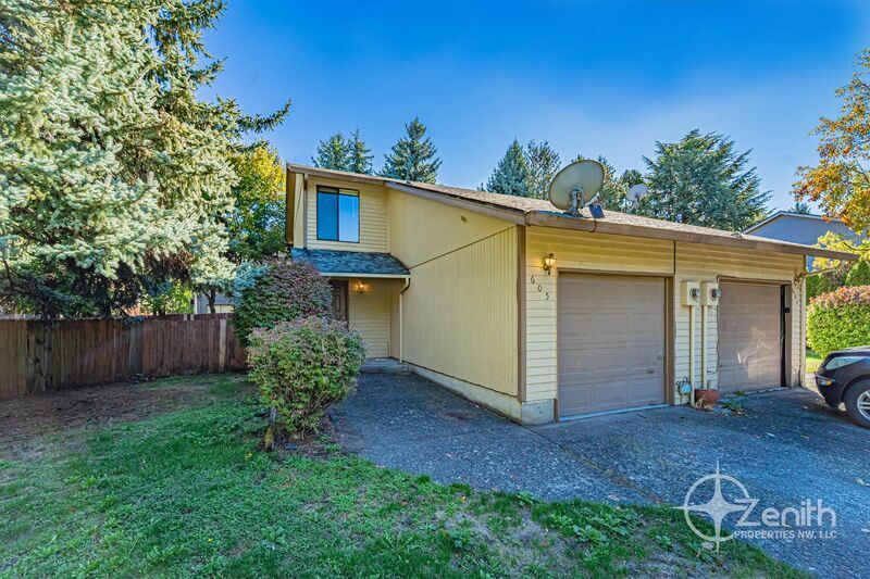 Primary Photo - 605 SE 131st Ct