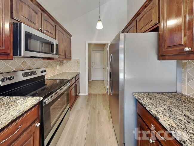 Building Photo - 2205 Kaitlyn Dr