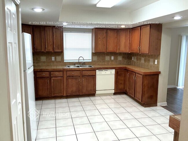 Building Photo - 12105 72nd St N