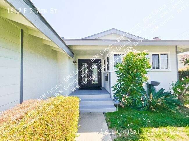 Foto del edificio - 1612 E 218th St