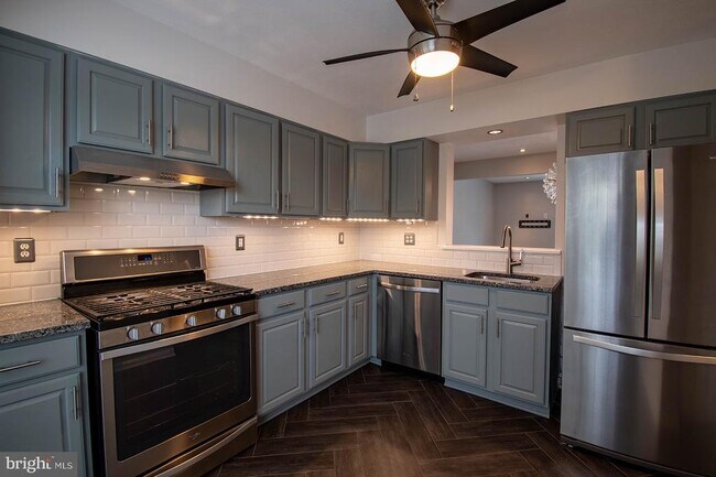 Foto del edificio - 5620 Queen Anne Ct