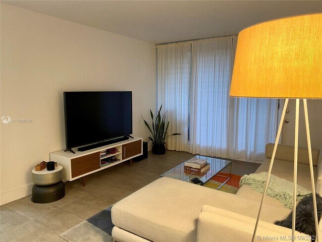 Foto del edificio - 1080 98th St